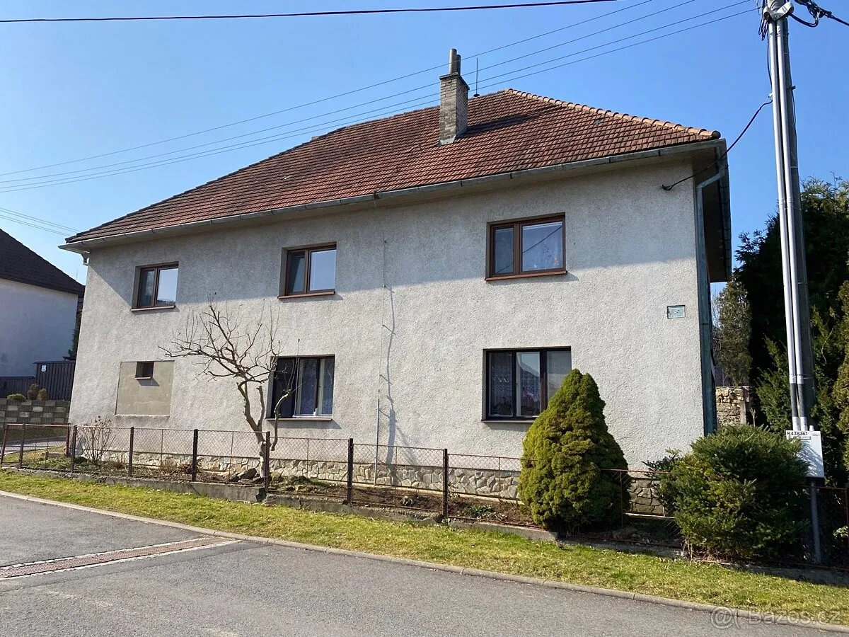 Prodej rodinného domu 280 m², pozemek 1010 m²